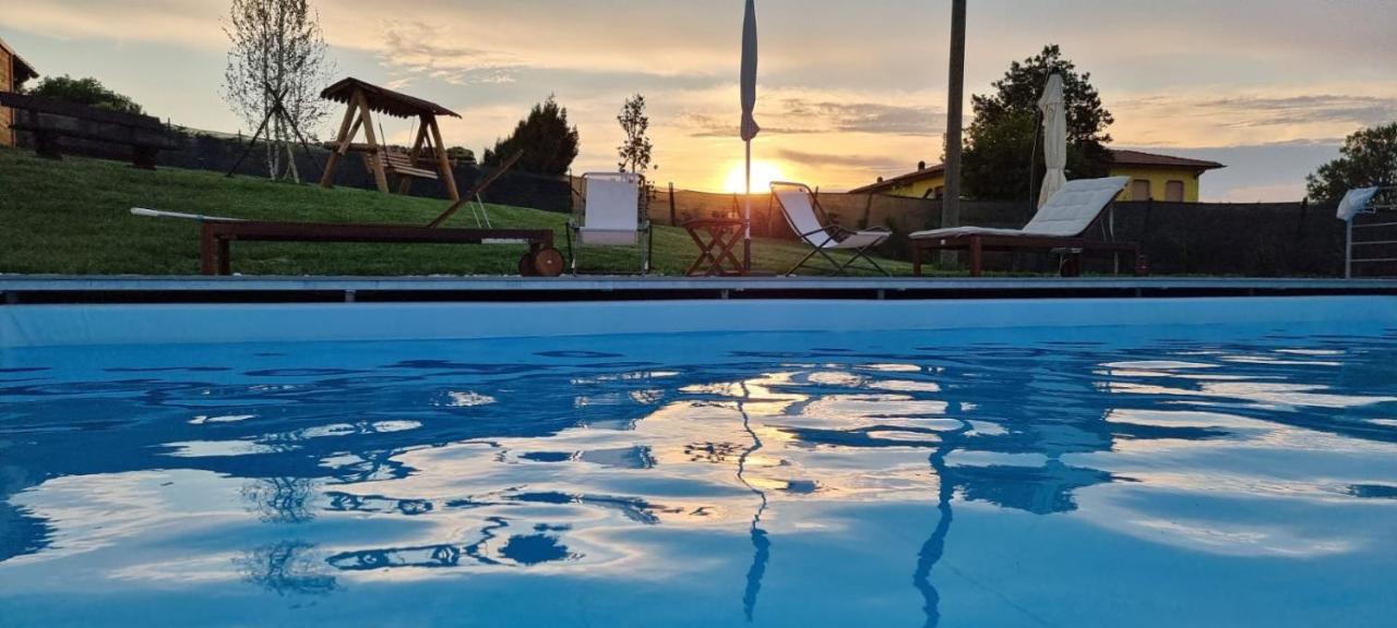 Casa Vacanza Con Piscina,Area Giochi Bambini. Santa Maria della Versa المظهر الخارجي الصورة