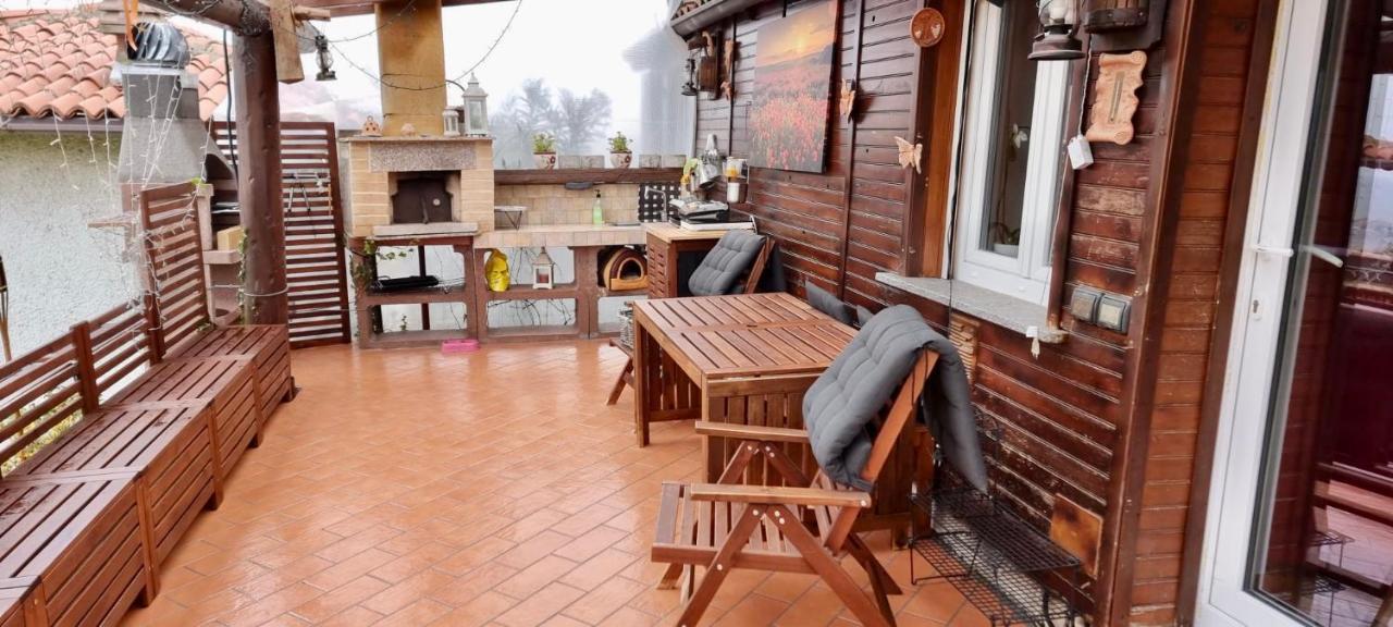 Casa Vacanza Con Piscina,Area Giochi Bambini. Santa Maria della Versa المظهر الخارجي الصورة